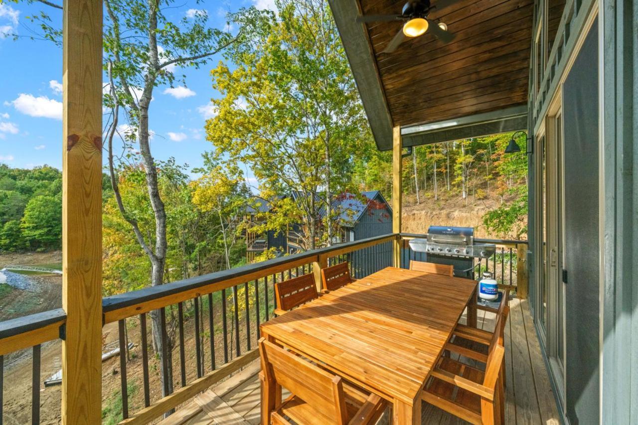 Cozy Cove Retreat W Lake View Hot Tub Firepit Dandridge Eksteriør bilde