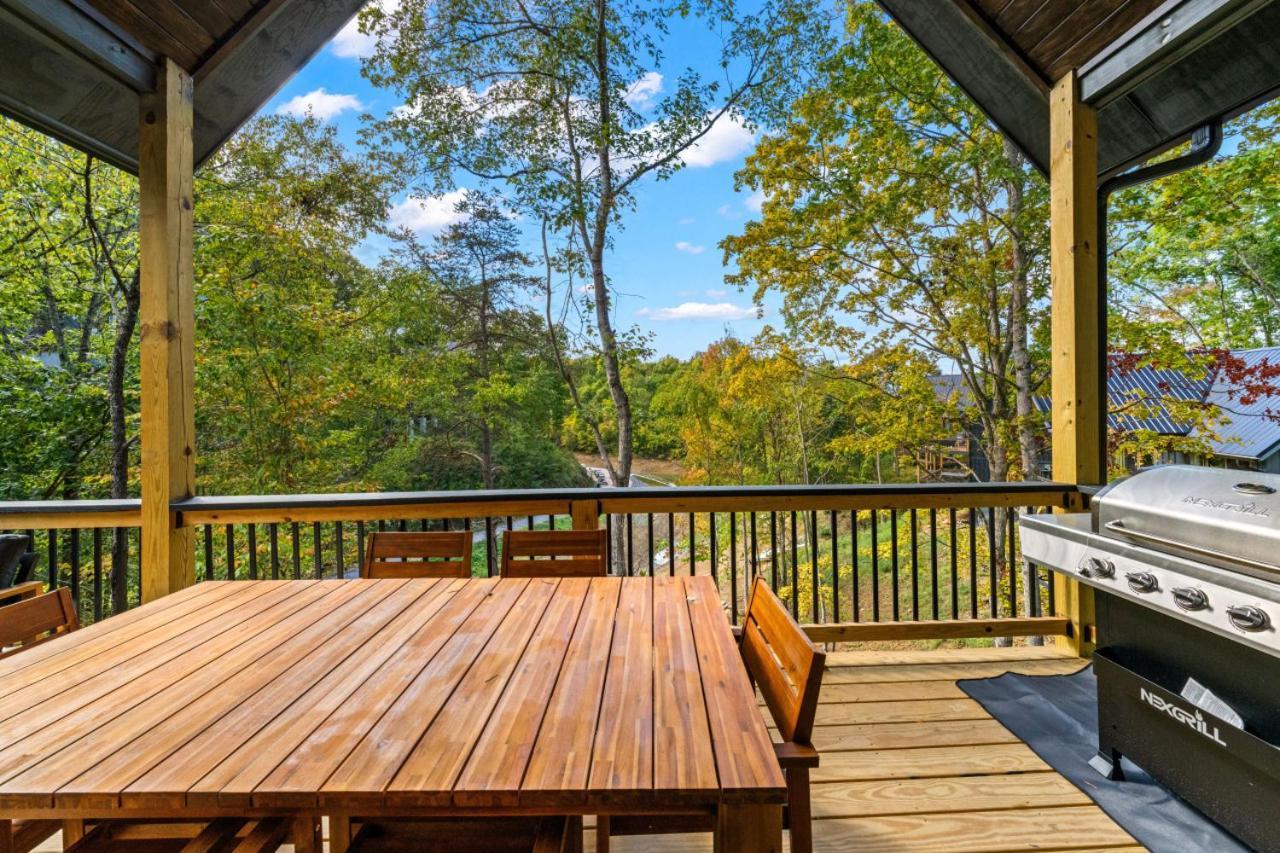 Cozy Cove Retreat W Lake View Hot Tub Firepit Dandridge Eksteriør bilde