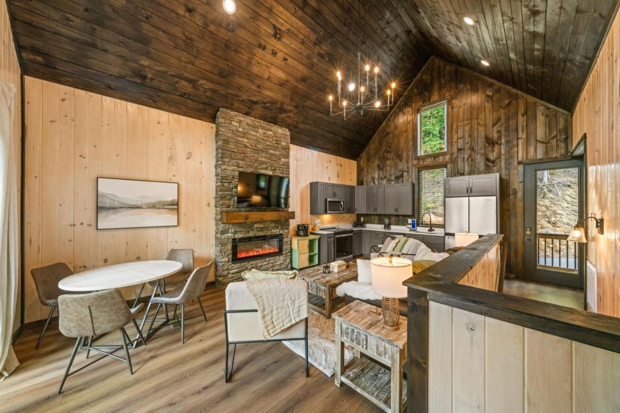 Cozy Cove Retreat W Lake View Hot Tub Firepit Dandridge Eksteriør bilde