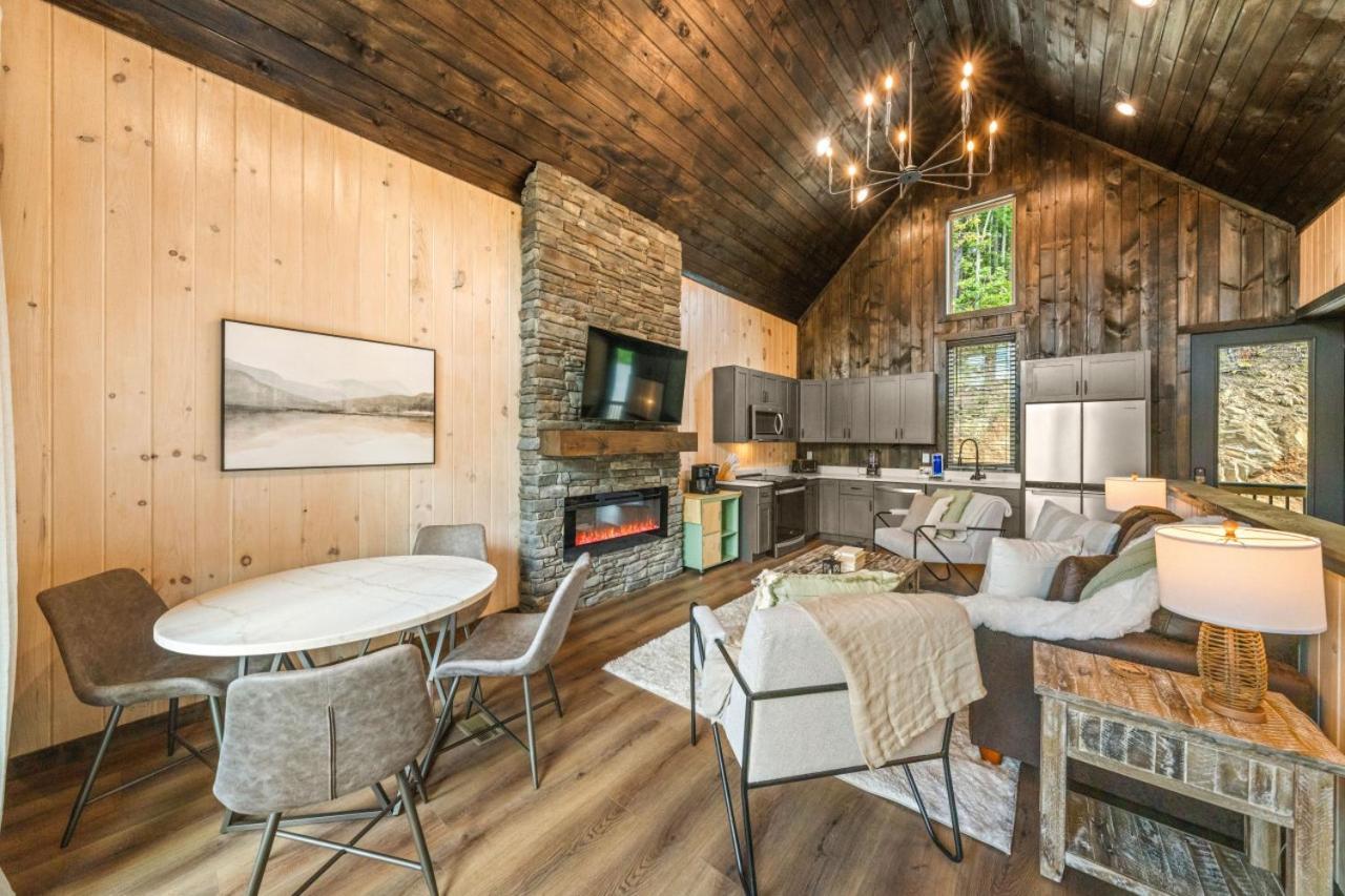 Cozy Cove Retreat W Lake View Hot Tub Firepit Dandridge Eksteriør bilde